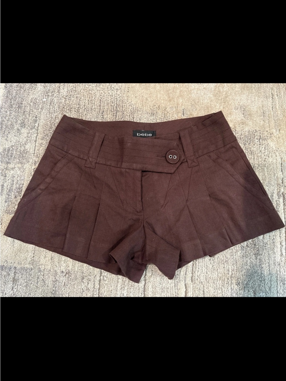 bebe Brown Linen Blend Low Waist Pleated Shorts